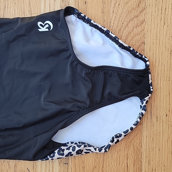 Girls size small gymnastics leotard - Picture 3 of 4